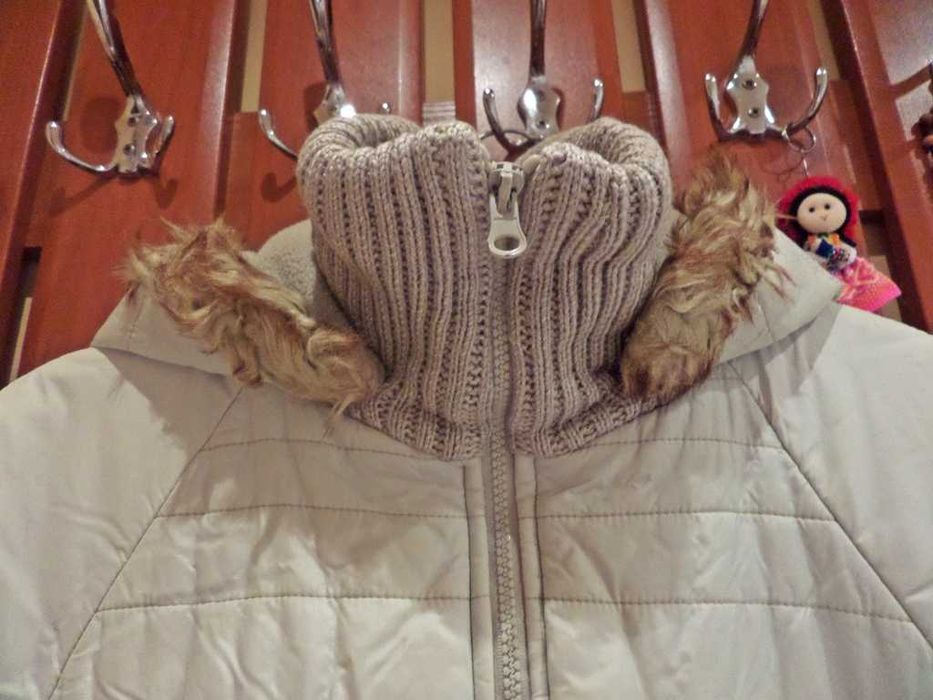 kurtka ciepła kremowa pod pachą 112 cm obwod