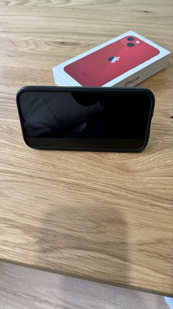 Sprzedam iPhone 13 – 128 GB, czerwony