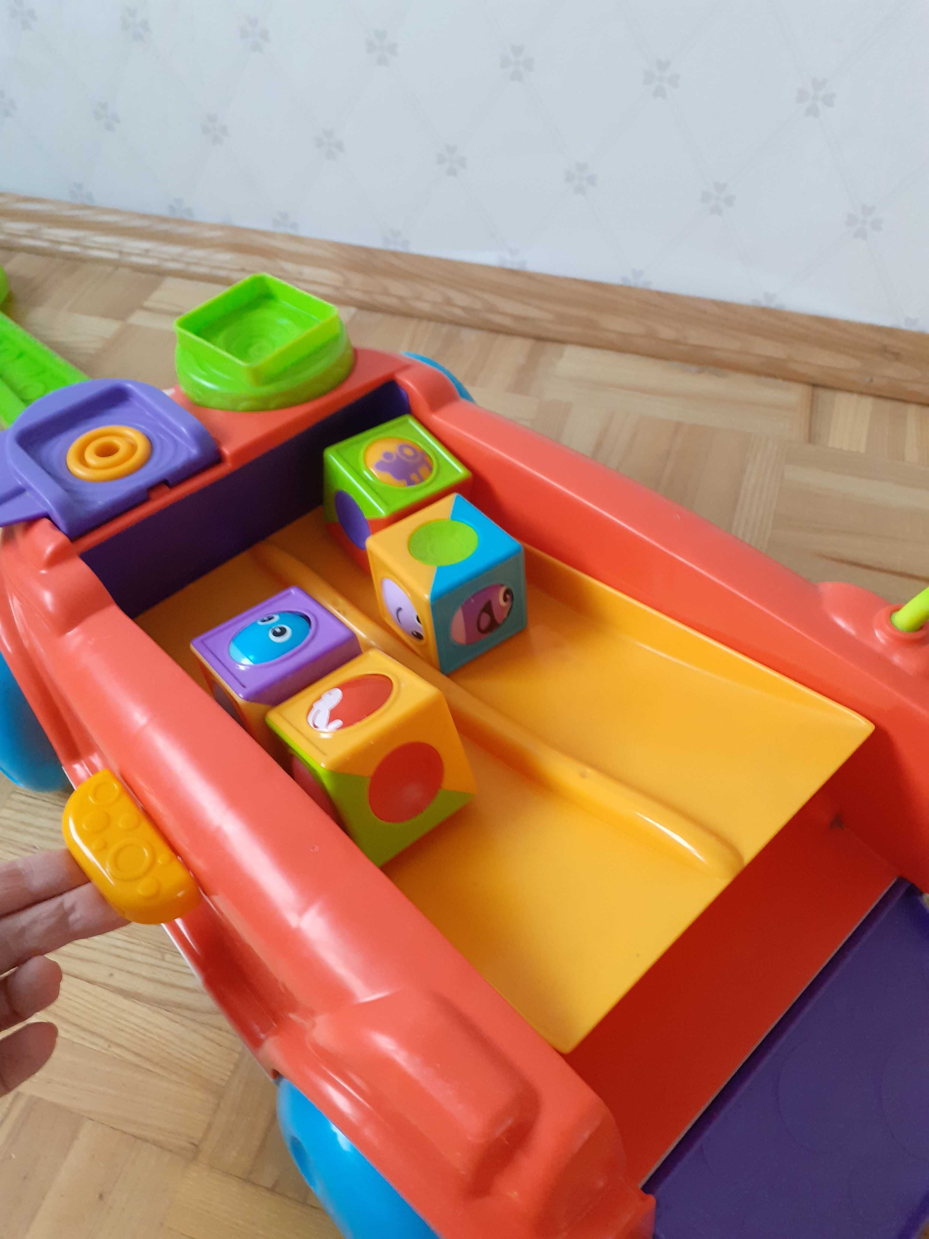 Fisher Price Ruchome Klocki z Przyczepką na wiek 6m+