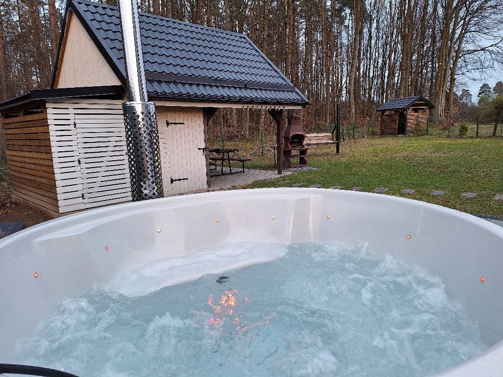 domek całoroczny na Kaszubach ,balia jacuzzi,lasy,jeziora,