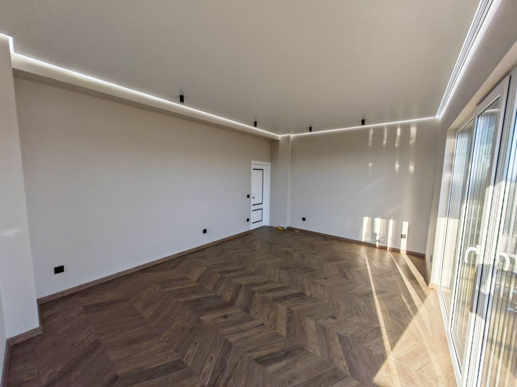 Квартира 3-ком 107м. Ул. Далека 1120€м2