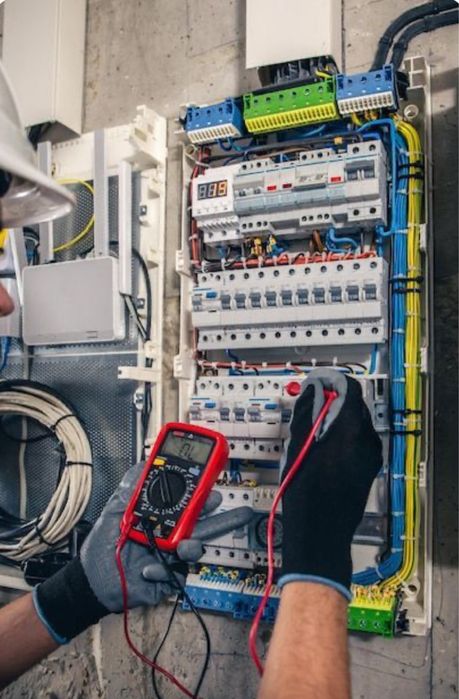 Электрик.Инверторы,аккумуляторы,генераторы.Любые.Подключаю и настраива