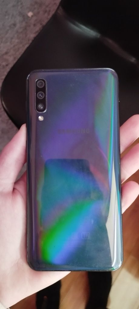 Samsung A50 4/64 2019 года, новый