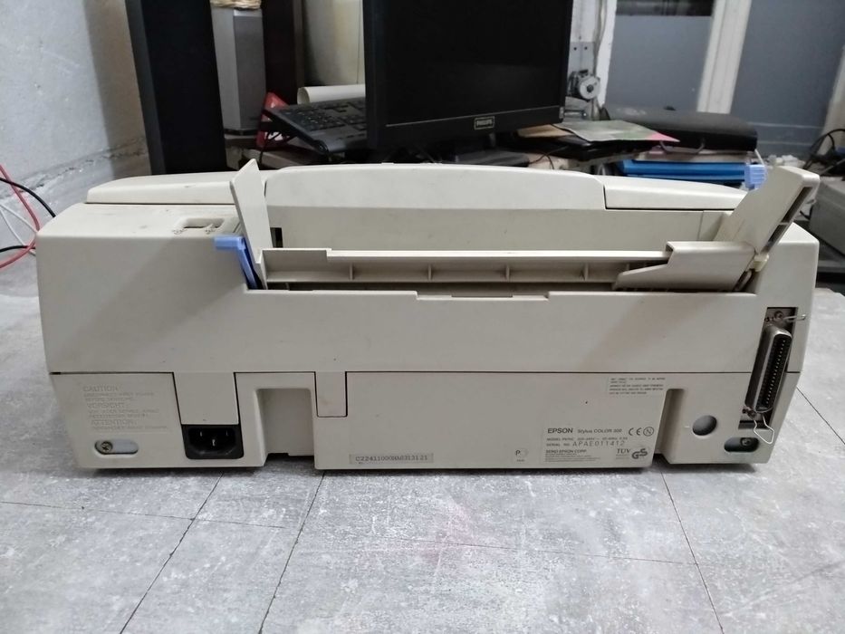 Принтер Epson Stylus color 300