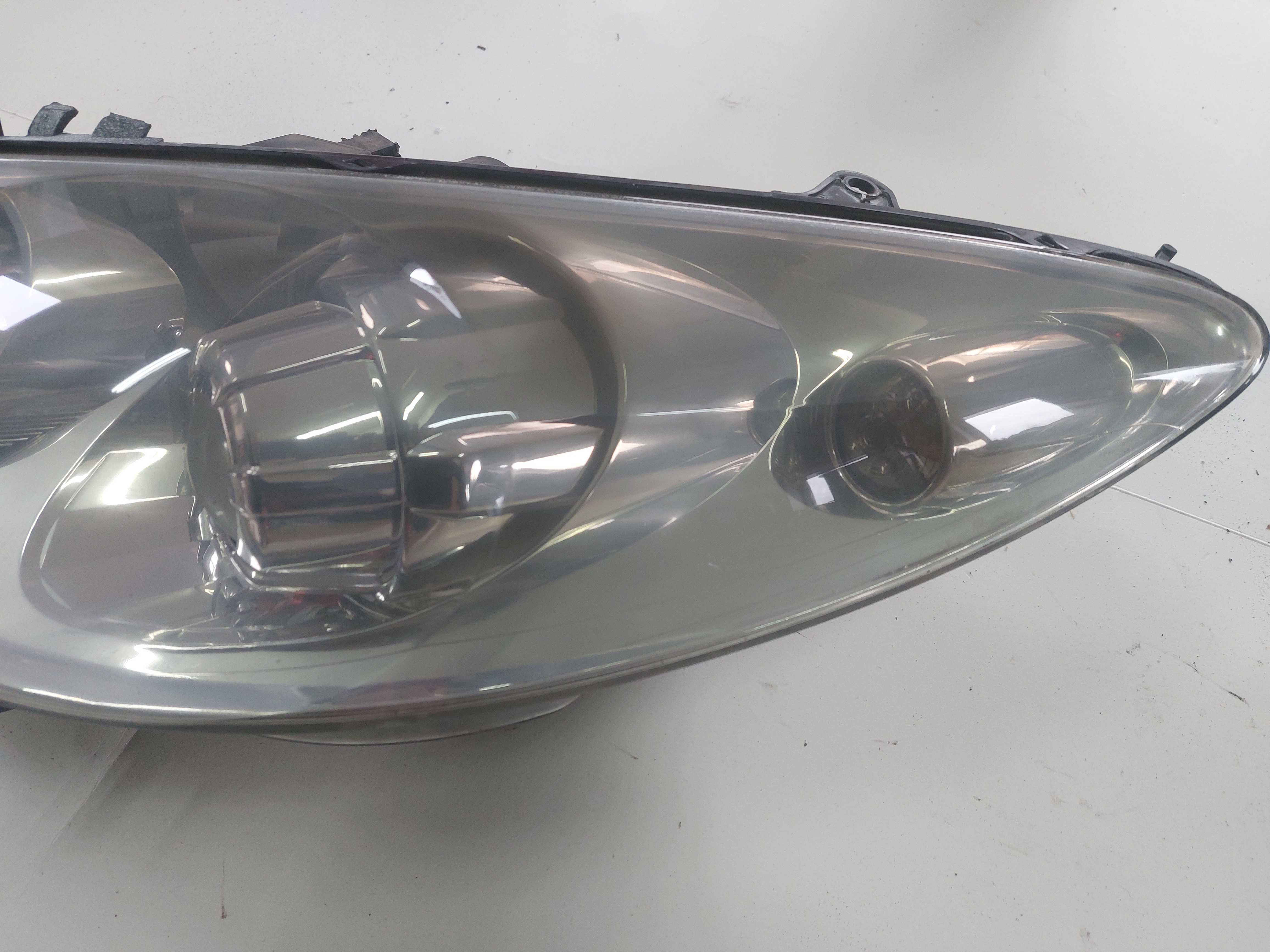 Lampa Lewy Przód Peugeot 307 Lift 04-09 .R Szkło bdb Europa