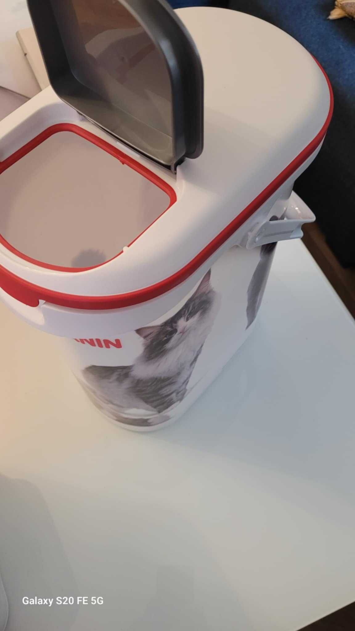 POJEMNIK NA KARMĘ dla kota 4KG puszka CURVER 10L