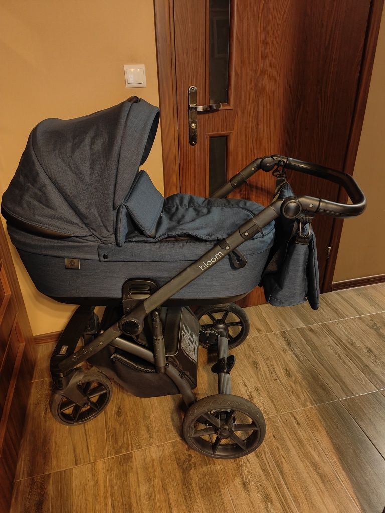 Wózek Roan Bloom 2w1 głęboko-spacerowy