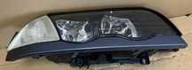 Reflektor Prawy BMW 3 E46 z Kierunkowskazem BM145-A301R
