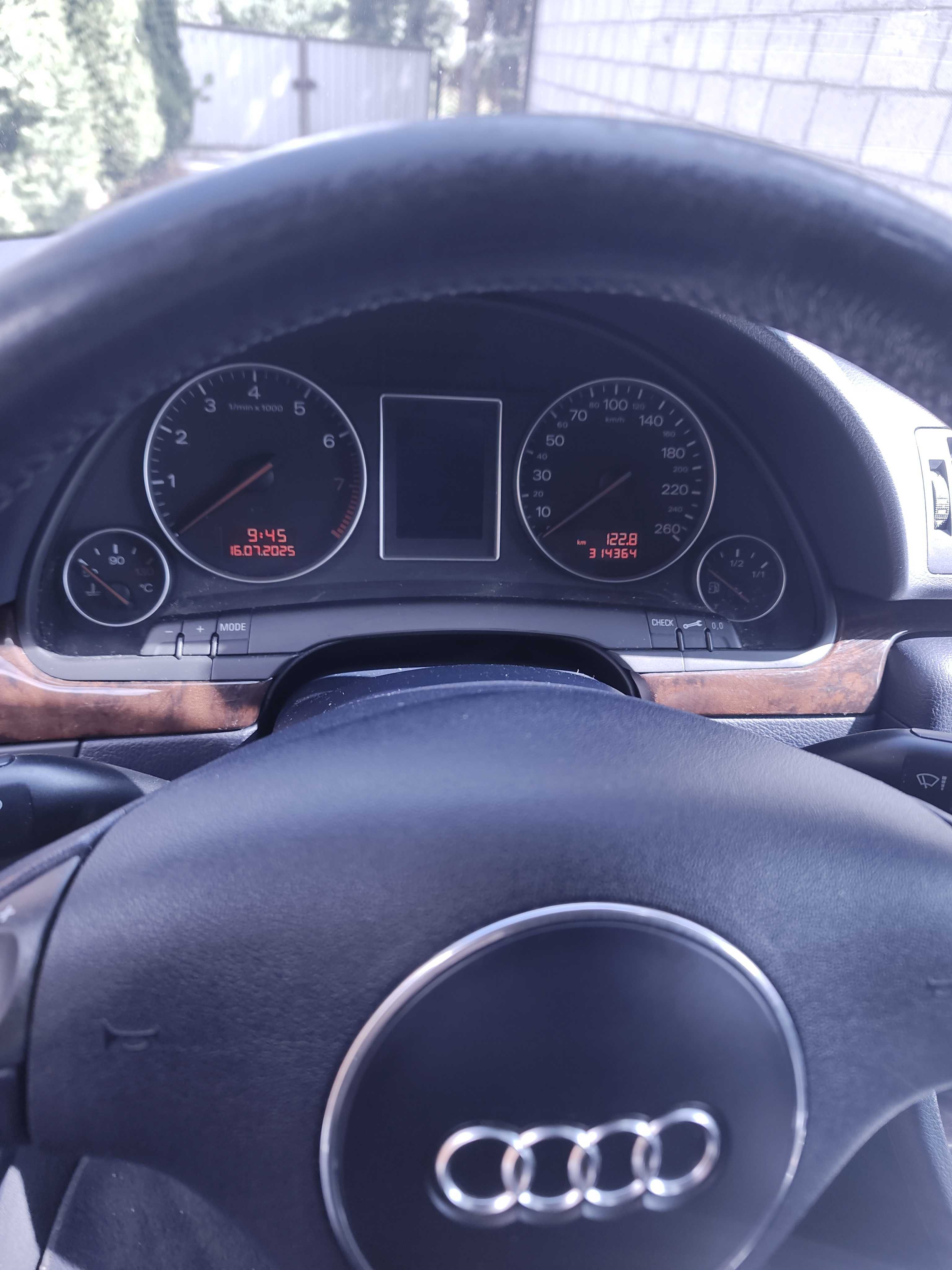 Ładne Audi A4 b6 Avant Quattro