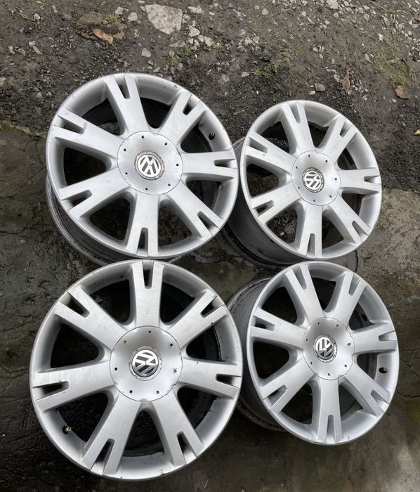 Титани туарег оригінал 5/130 R18 j8 ET57