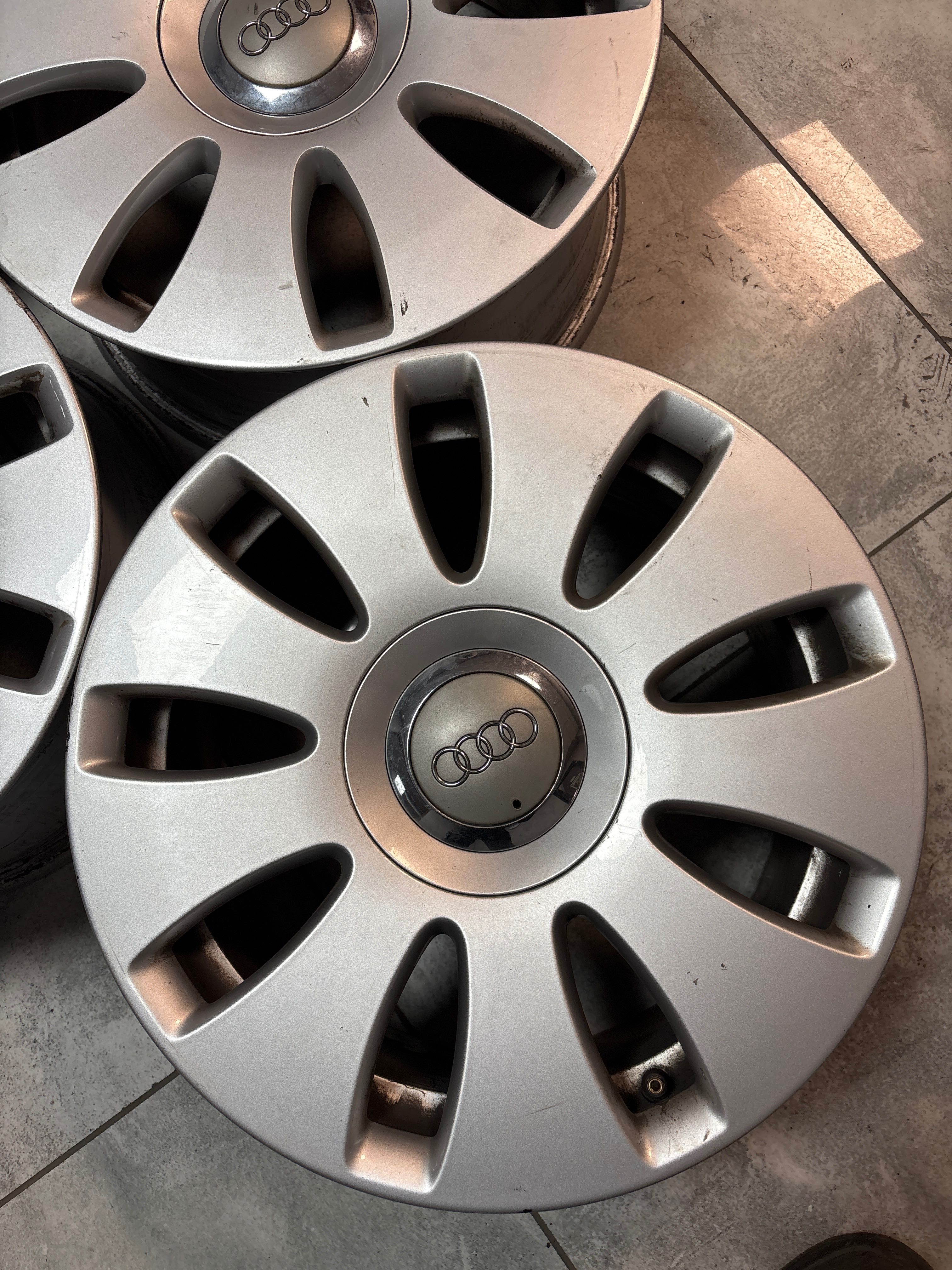 Felgi aluminiowe 16 cali Audi A4 B5 B6 B7 A3 oryginalne 5x112