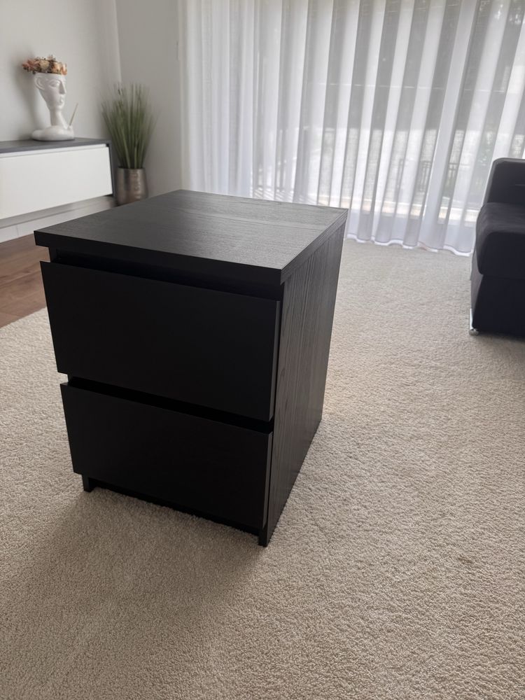 4 mesas de cabeceira ikea