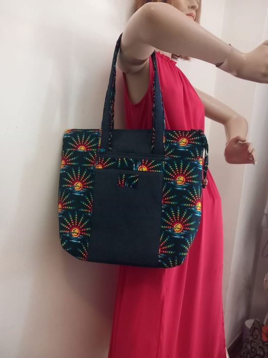 Malas de capulanas de Artesanato Mocambicano