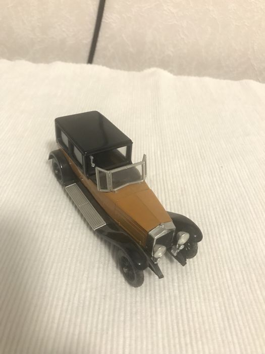 Модель авто супер Фіат 1/43