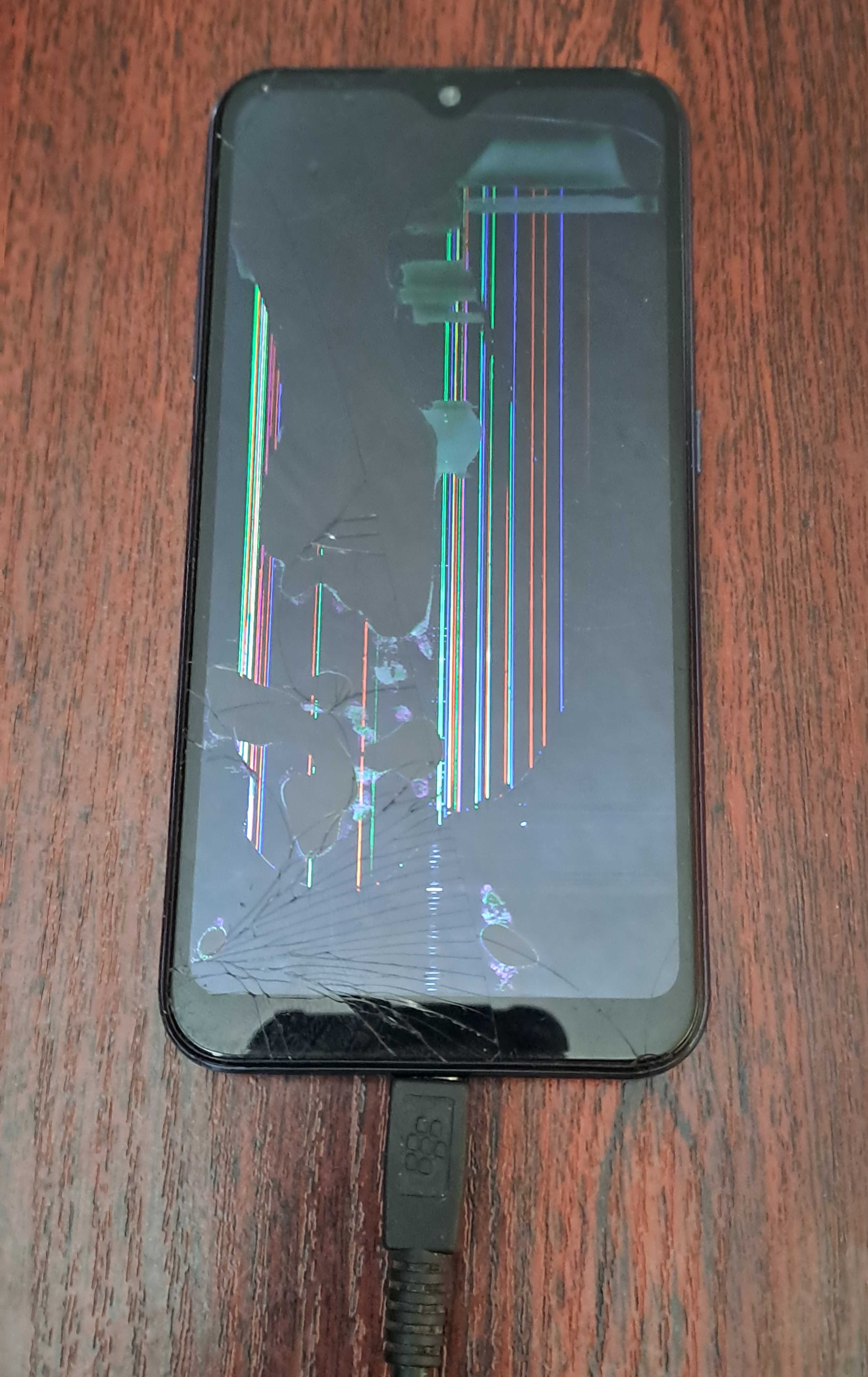 Samsung SM-A015F/DS i Samsung SM-J320H/DS на відновлення і запчастини