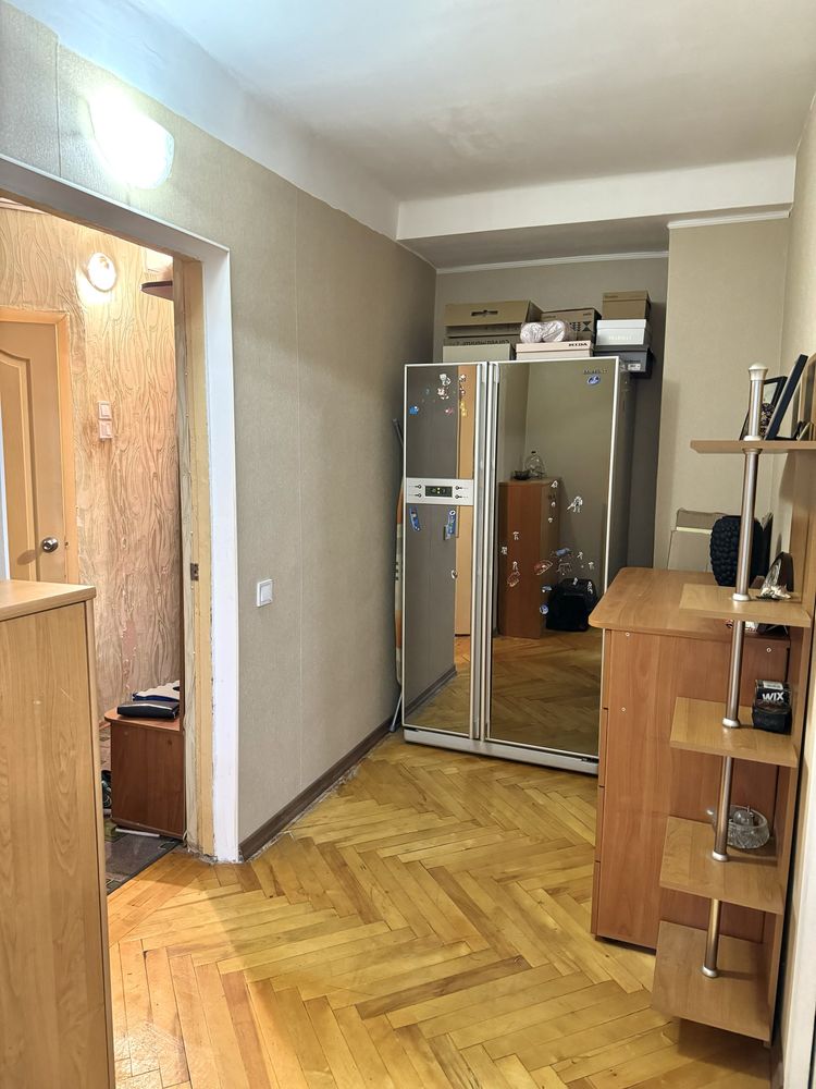 Трикімнатна для сім’ї! Воскресенка,Кибальчича. Всі кімнати роздільні.