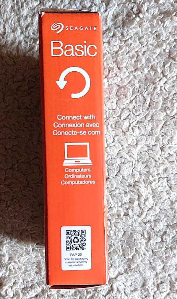 Внешний жесткий диск 1 TB Seagate.
