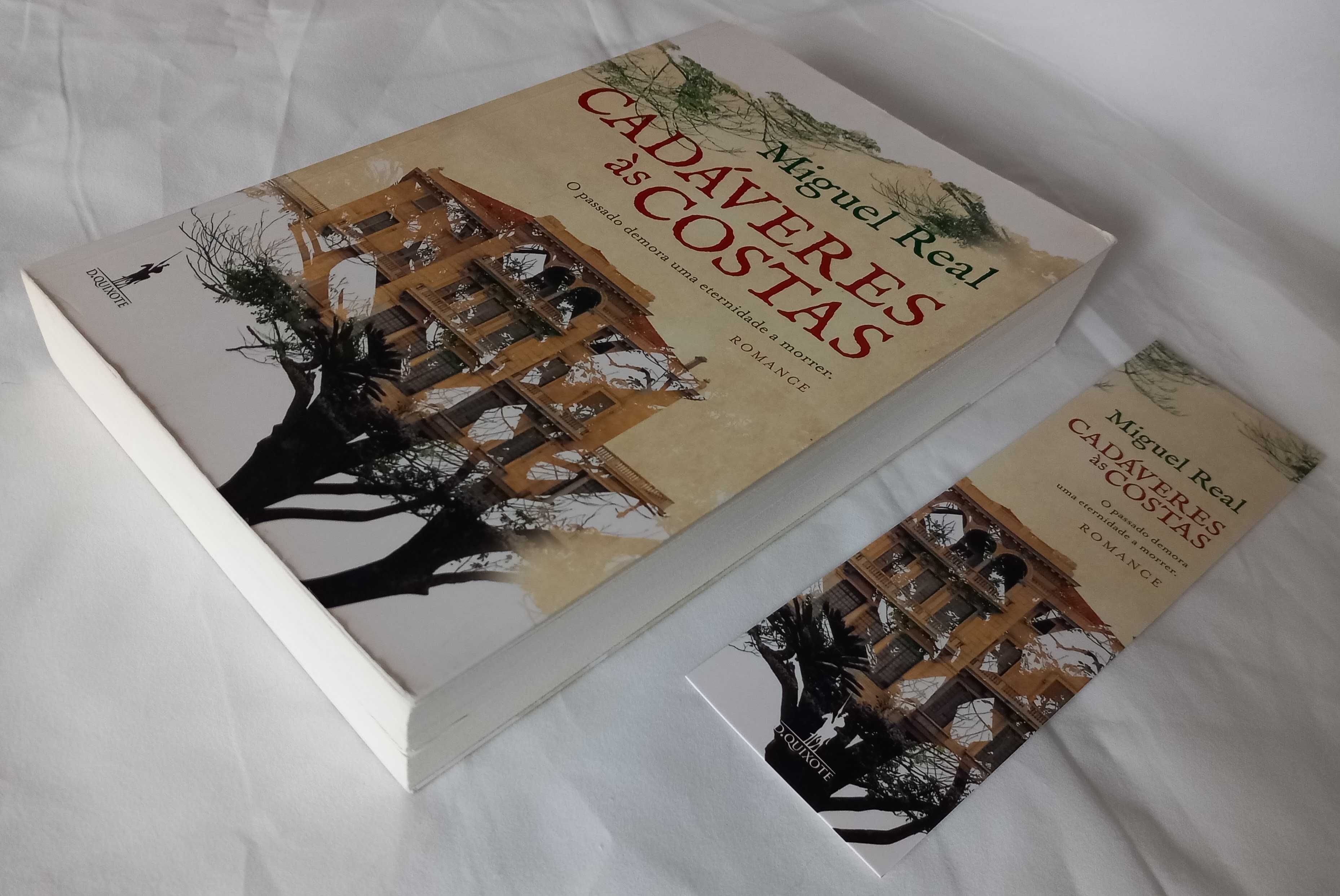 Livro Cadáveres às Costas de Miguel Real [Portes Grátis]
