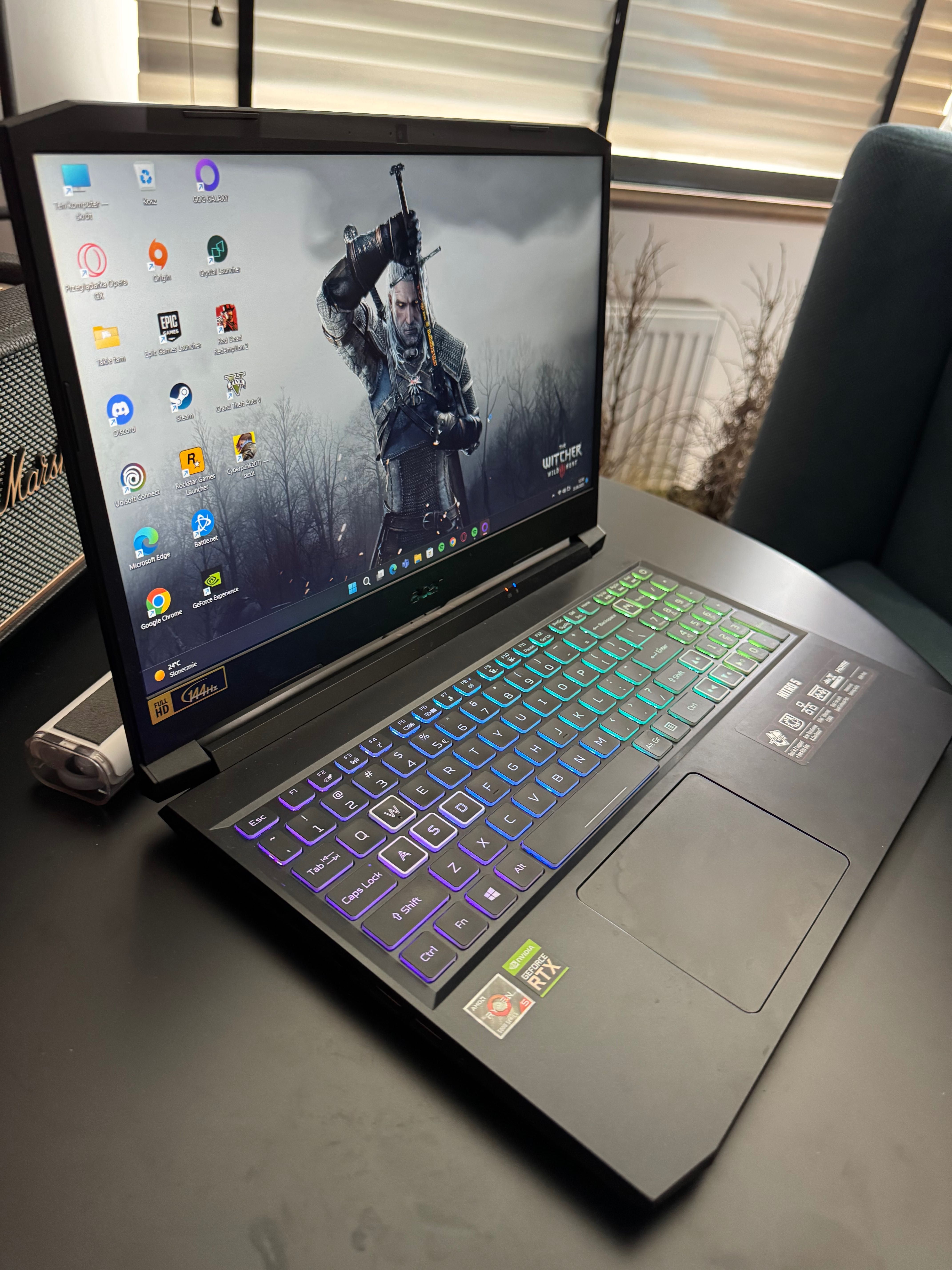 Acer Nitro 5 rtx 3060/ryzen5600/560ssd/16gb RAM