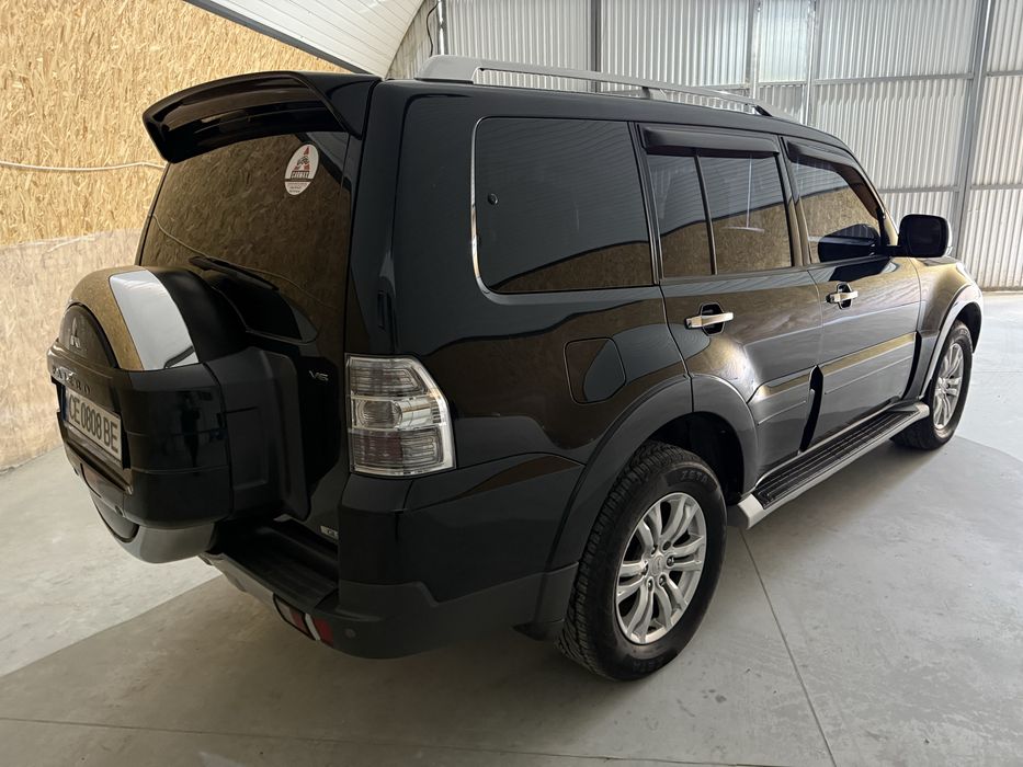 MITSUBISHI PAJERO WAGON IV 3.0 акпп пробіг 157 тис км. Газ бенз