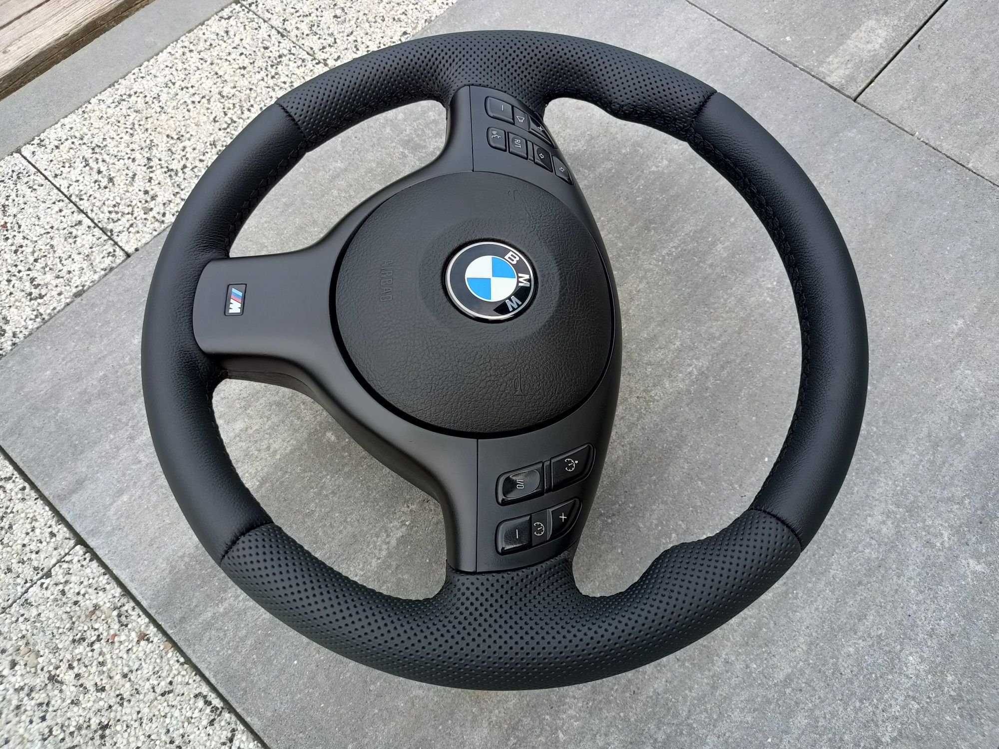 Jak nowa kierownica Mpakiet BMW E46 E39 E38 X5 E53 M-pakiet m pakiet