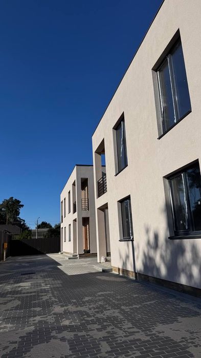 Акція! Дуплекс у Бучі -85000$. Газ, балкон, тераса, власний дворик.