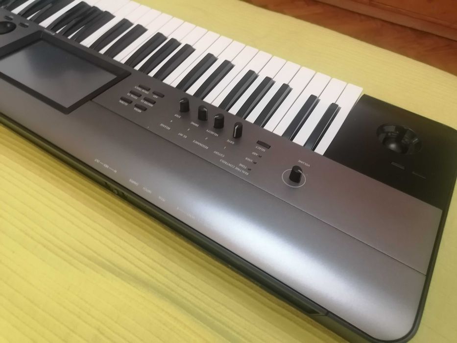 Sintetizador Korge Krome 61 EX como novo