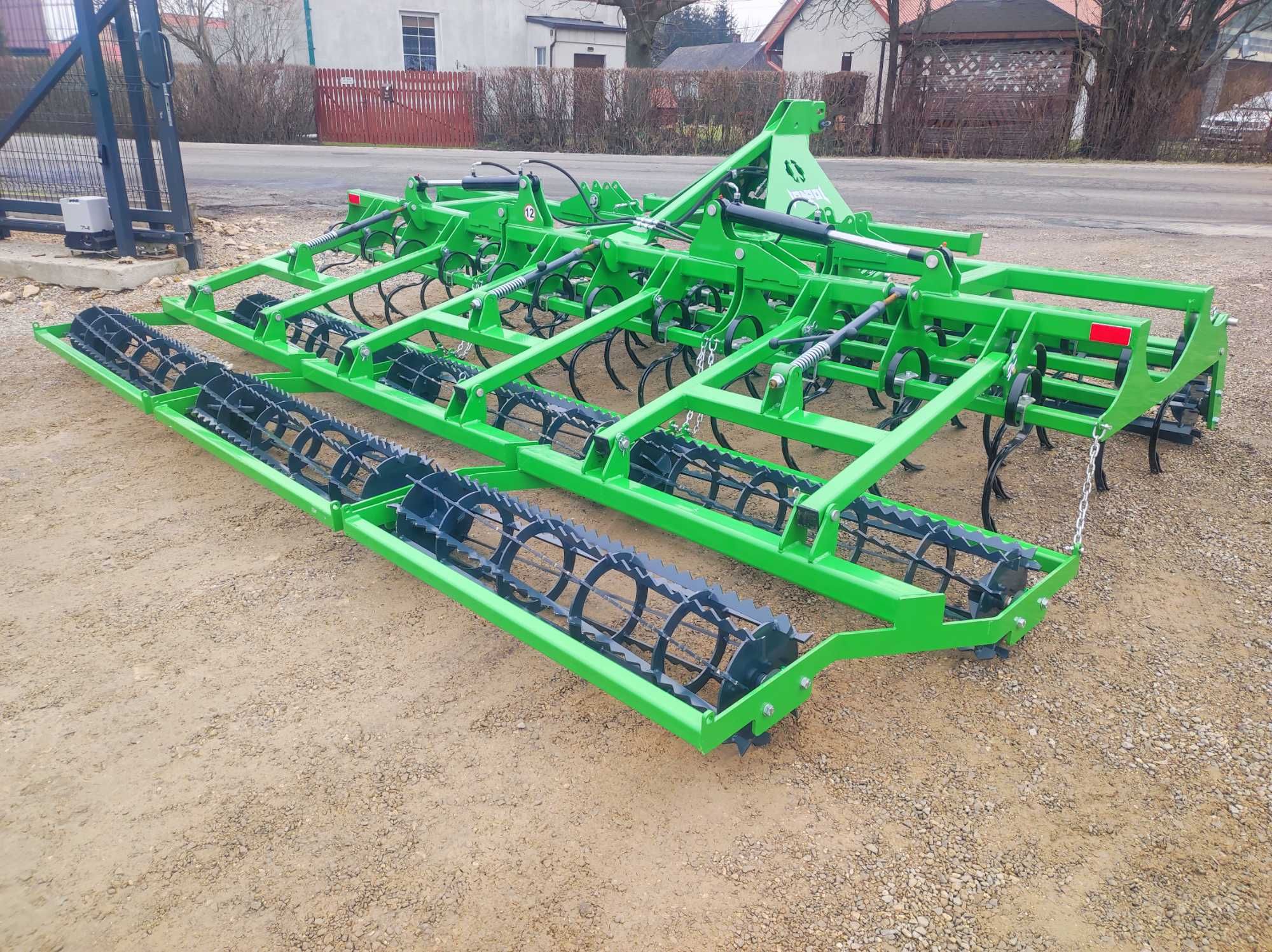 Agregat uprawowo-przedsiewny JANPOL 3,6-5m HYDRAULICZNY od ręki