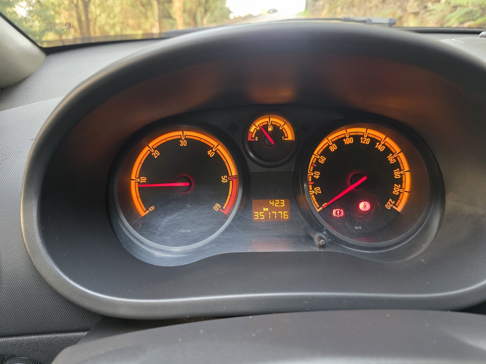 Opel corsa d 1.3 cdti 2 lugares