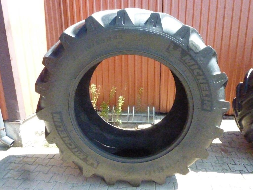 2x Opona używana rolnicza 710/60R42 MICHELIN XEOBIB 1900zł(szt.) W1343