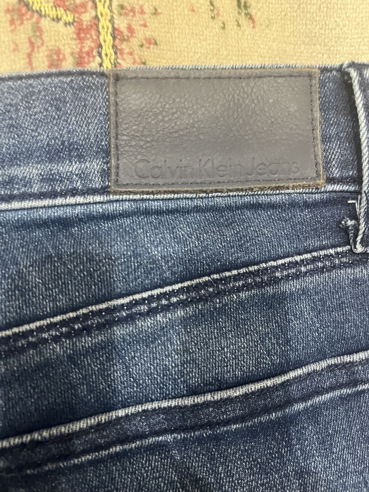 Женские джинсы Calvin Klein