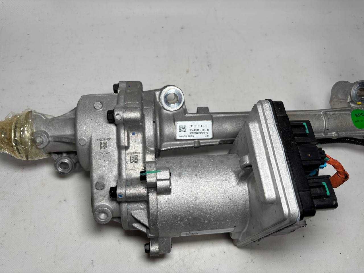 Рулевая рейка на Tesla Model 3/Y 1044831-00-H