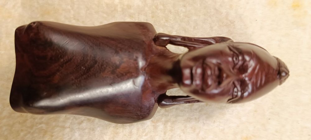 Par de Bustos - Esculturas Africanas - Madeira exótica