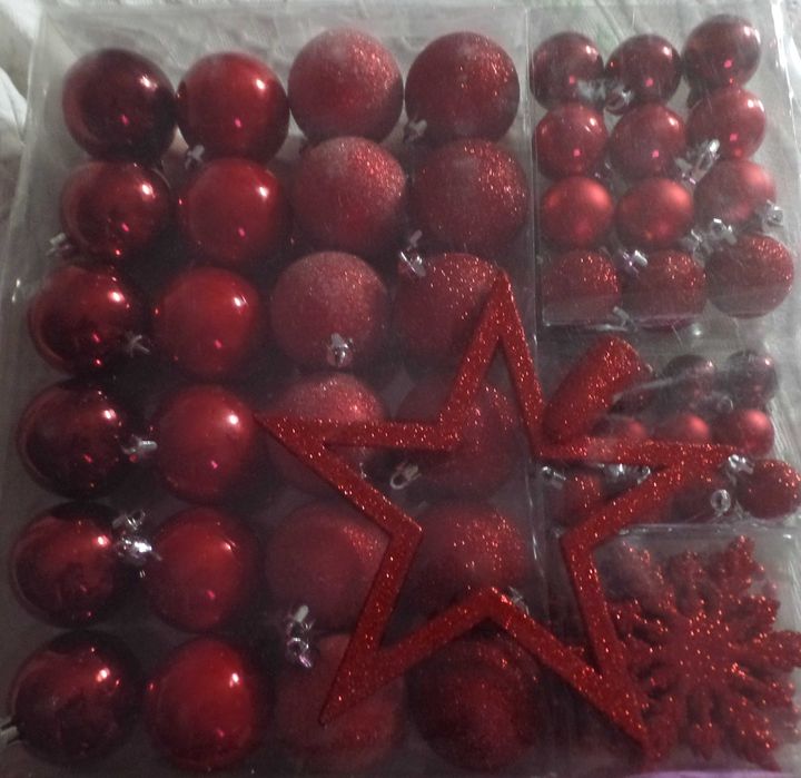 Conjunto de 54 Acessórios na cor vermelha para o Natal (BOX)