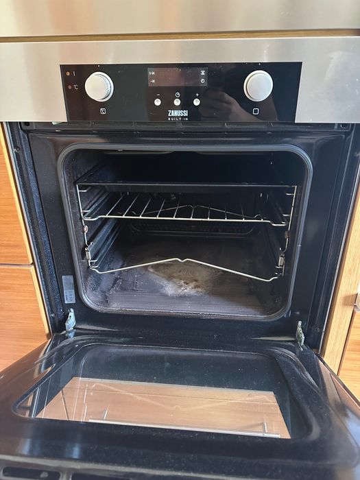 Forno e microondas de embutir