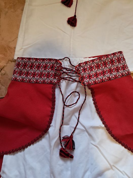 Костюм український вишиванка