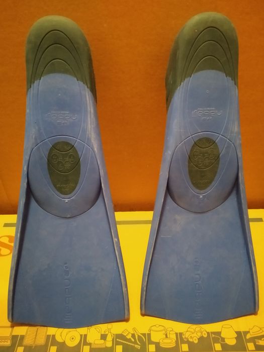 Silikonowe płetwy średnie do pływania Decathlon Nabaiji rozmiar 40-41