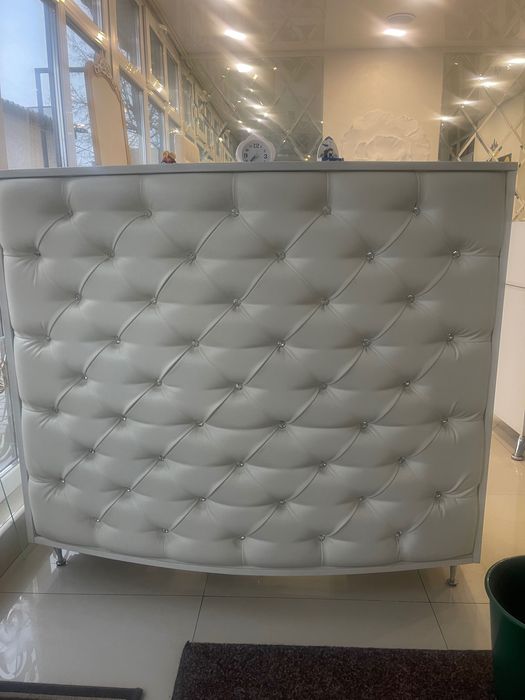 Меблі для салона краси