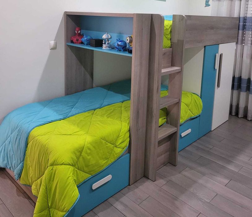 Beliche Moderno e Funcional com Roupeiro – Pouco Uso