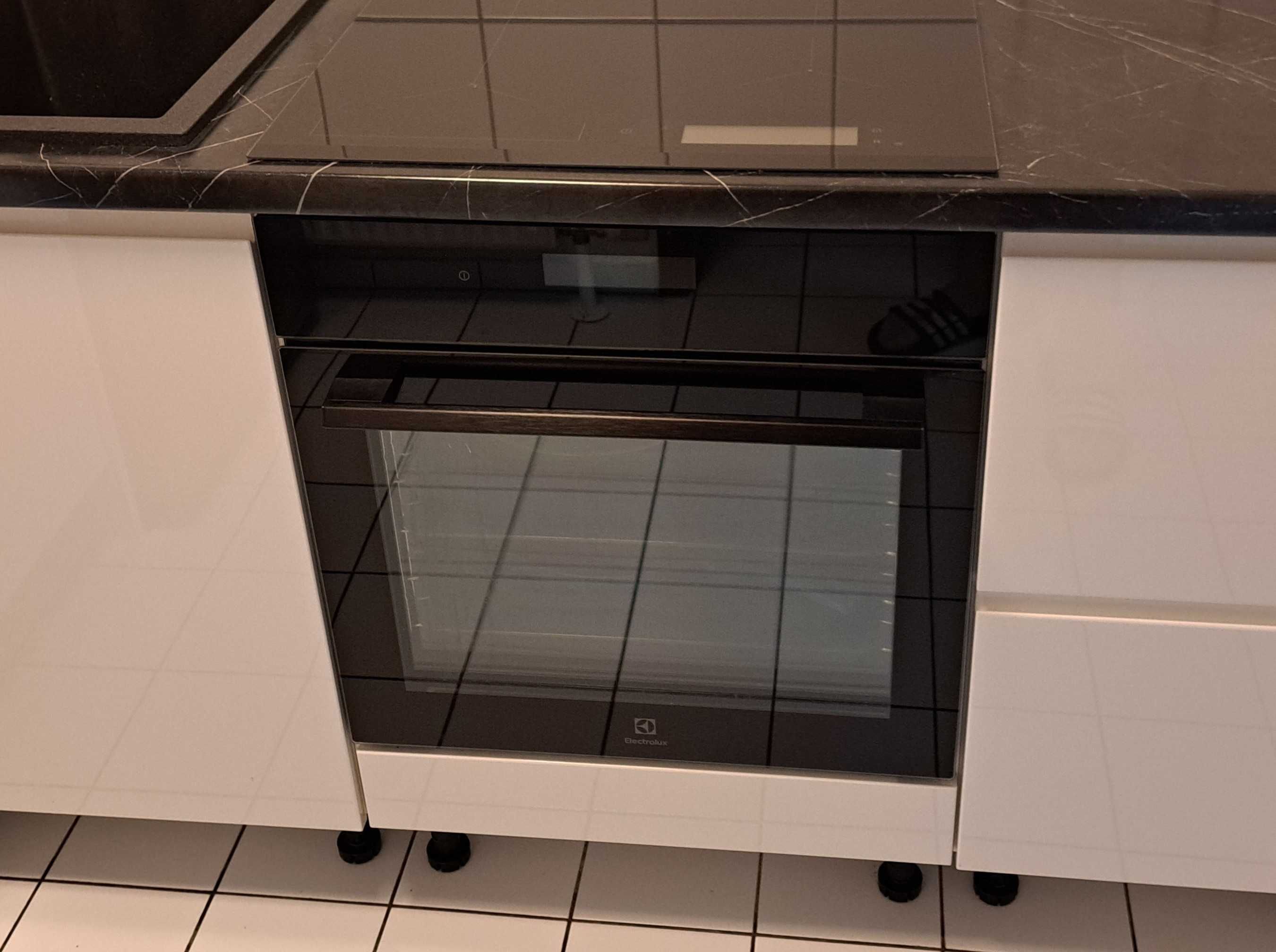 Piekarnik elektryczny Electrolux LOE8H31ZEl