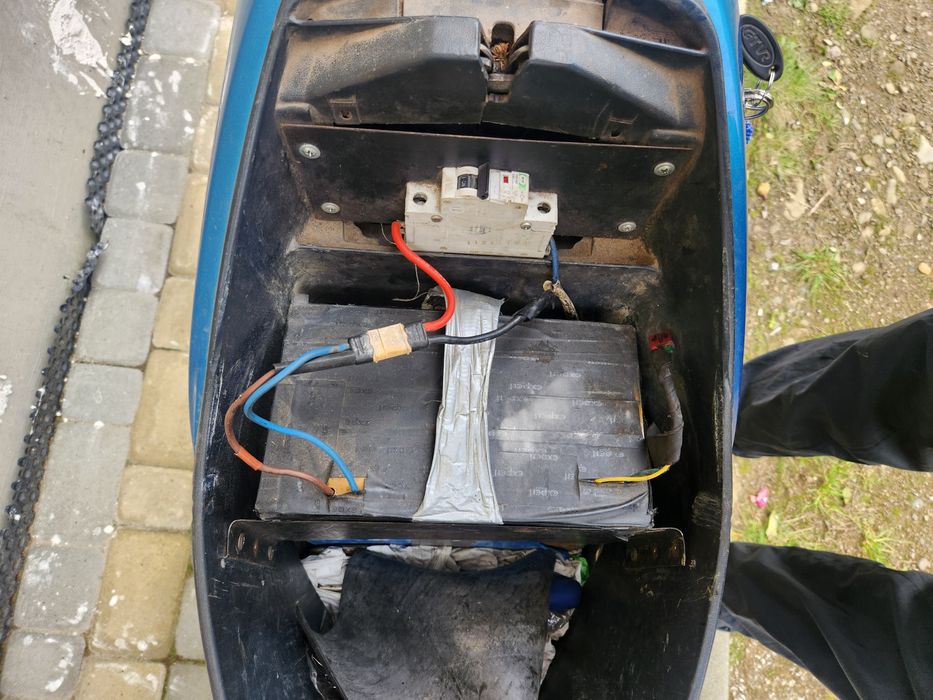 Продам електроскутер honda
