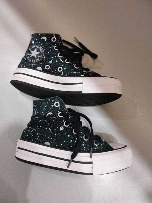 Продам дитячі кеди Convers в ідеальному стані.