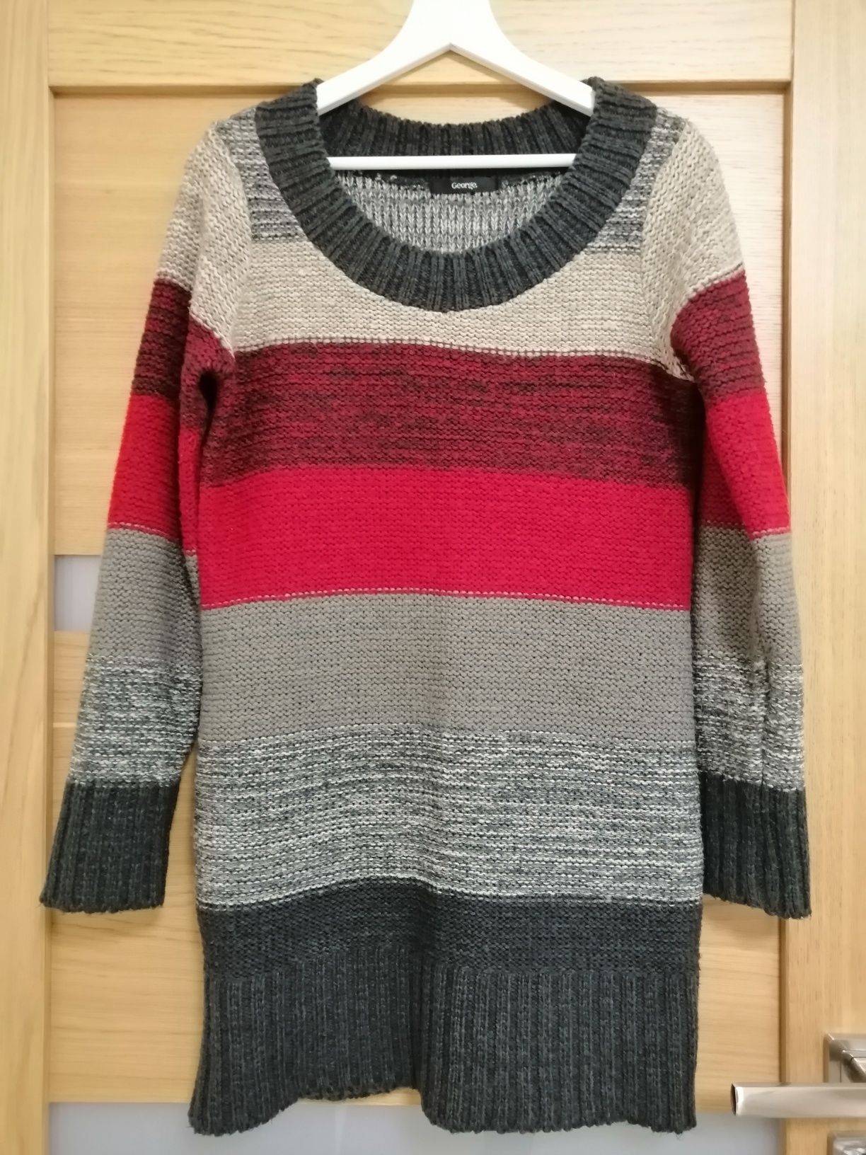 Sweter damski w rozmiarze 36 s duże