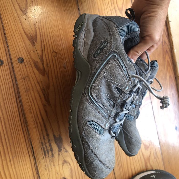 Sapatos caminhada hi tec
