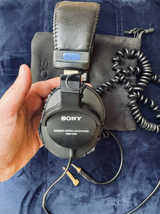 Sony MDR-7506 — професійні студійні навушники