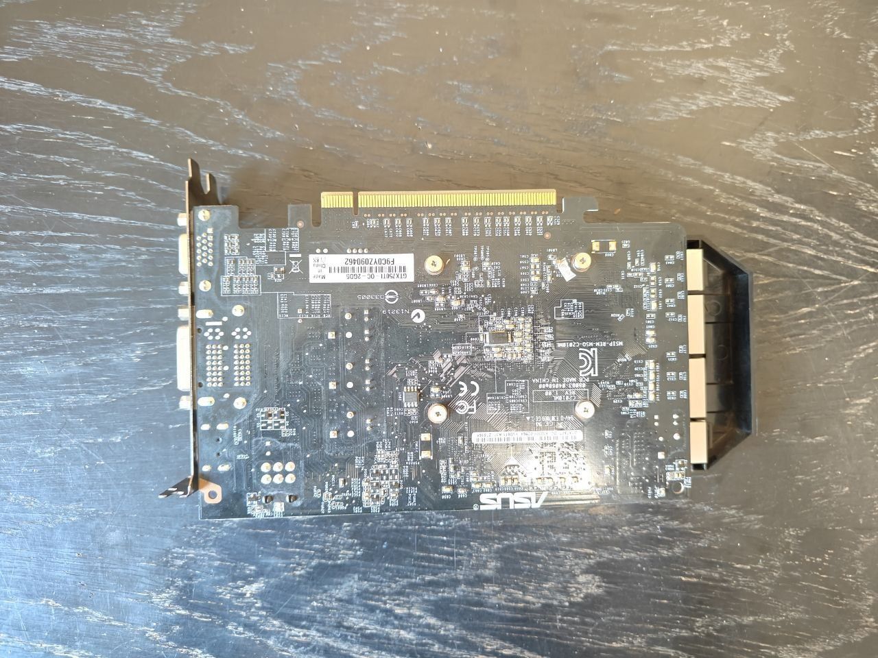 Видеокарта Asus dual gtx 750 ti