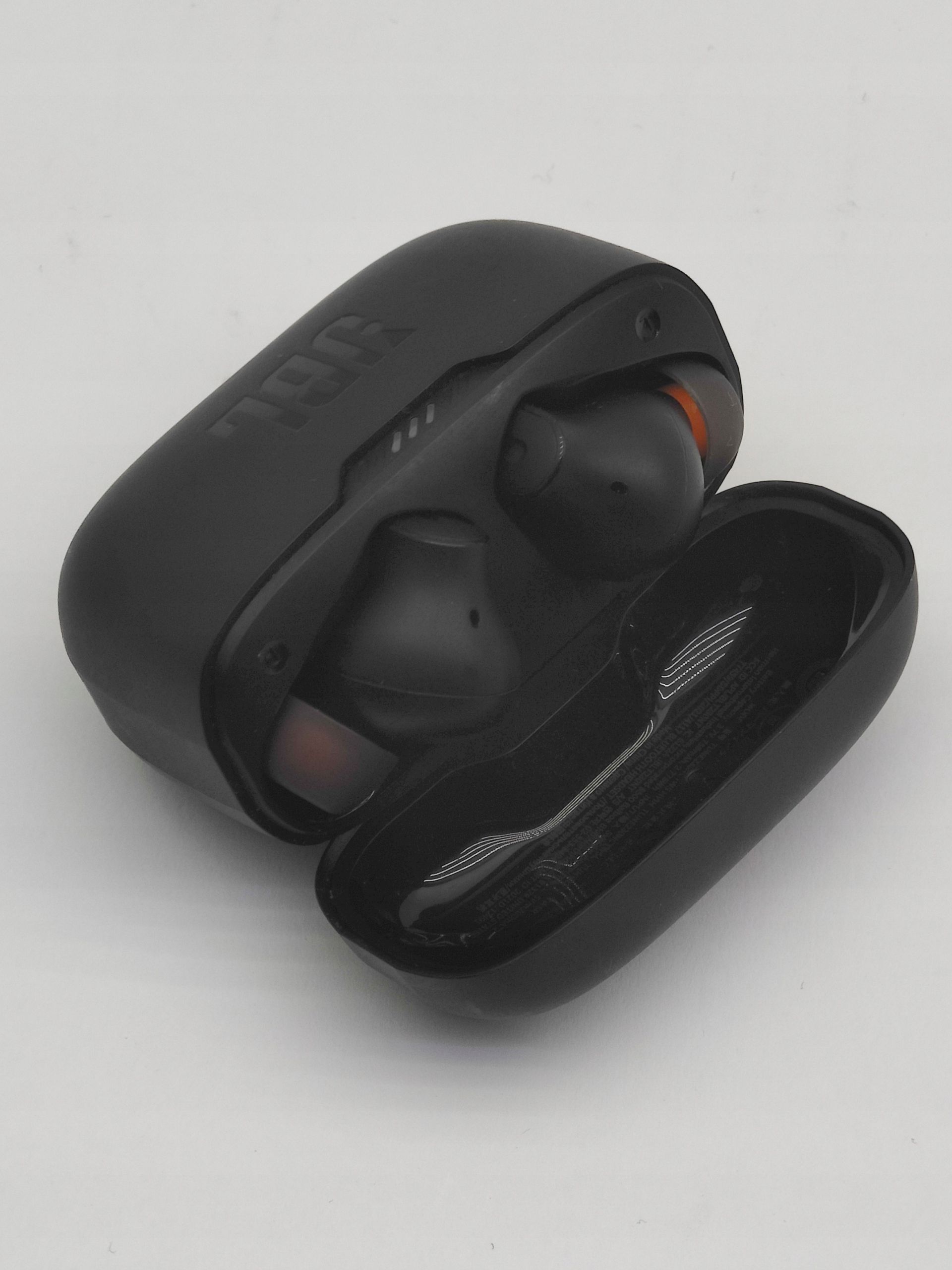 Słuchawki bezprzewodowe dokanałowe JBL Tune 230NC TWS