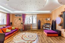 Продаж квартири, вул. Анни Ахматової, Дарницький р-н, Позняки