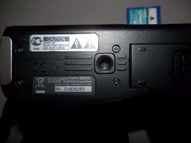 Máquina Fujifilm Finepix S8000fd