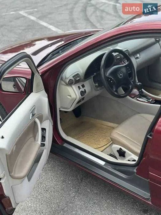 Mercedes-Benz C-Class 2001